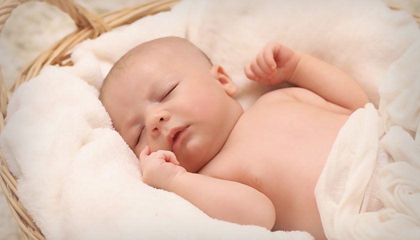 Wyprawka dla niemowlaka – zakup pieluszek dla dziecka
